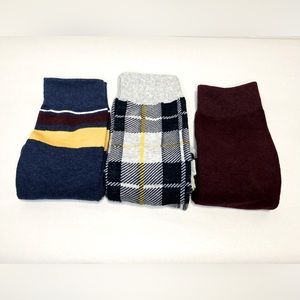 MENS GAP CREW LENGTH SOCKS. SIZE 6-12. NWT